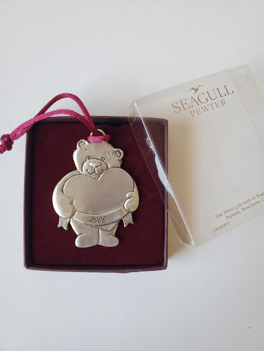 Vintage Seagull Pewter Theodore Bear Ornament - 2006 Baby's First Heart (SC-447)
